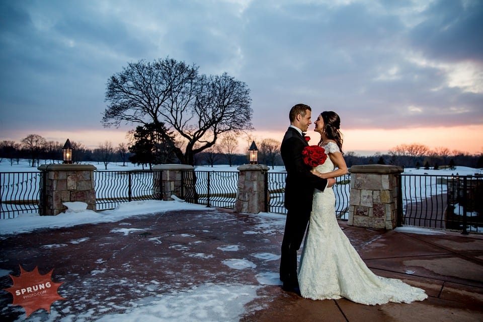 805A7270Lindsey_and_Tim_Arrowhead_Golf_Wheaton_by_Sprung_Photo_lweb