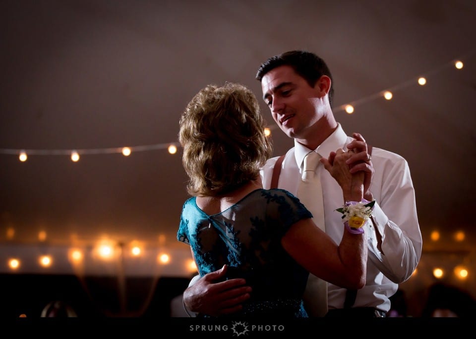 Heather_and_Dave_Oak_Hill_Farm_Wedding_Apple_River_Illinois_Sprung_Photo_04