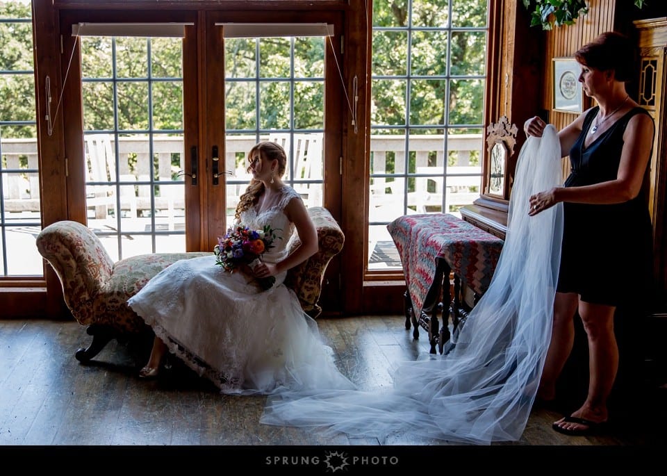 Heather_and_Dave_Oak_Hill_Farm_Wedding_Apple_River_Illinois_Sprung_Photo_13